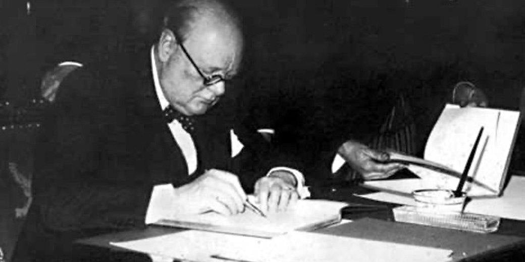 The enduring links between Sir Winston Churchill and Conway Stewart conwaystewart.com The enduring links between Sir Winston Churchill and Conway Stewart conwaystewart.com